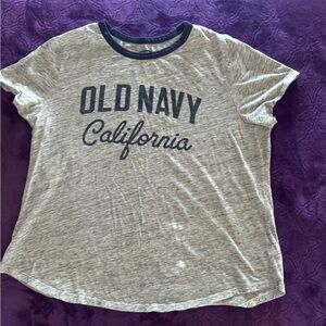 Old Navy T-shirt. XL